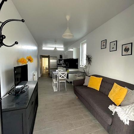 אניס Newly Renovated 1 Bedroom Flat With Garden Pergola מראה חיצוני תמונה